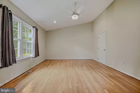 Living - 10 Corbit Sharp Dr, Townsend, DE 19734 photo 6 of 6