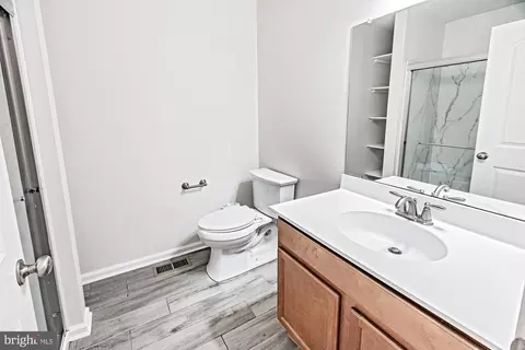 Bath - 792 Jacobsen Cir, Newark, DE 19702 photo 1 of 1