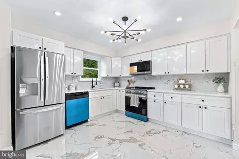 Kitchen - 28 Castle Run Dr, Bear, DE 19701 photo 1 of 3
