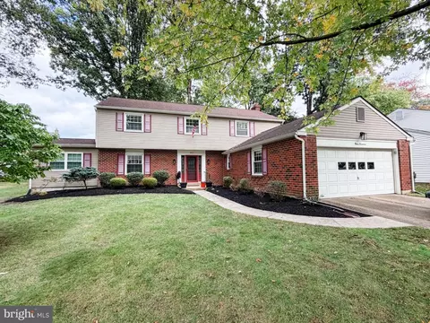 3017 Maple Shade Ln, Wilmington, DE 19810