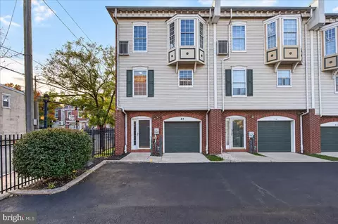 57 E Mccaulley Ct, Wilmington, DE 19801
