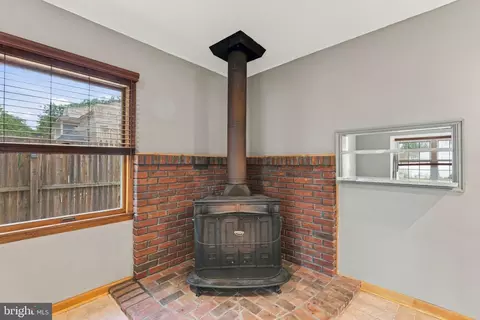 Other - 24 Ardmore Rd, Newark, DE 19713 photo 2 of 28