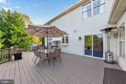 Exterior - 7 Penn State Dr, Newark, DE 19713 photo 5 of 11