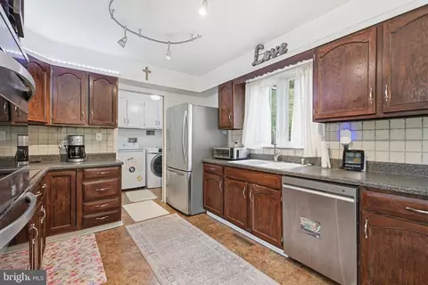 Kitchen - 132 Walls Way, Bear, DE 19701 photo 1 of 2