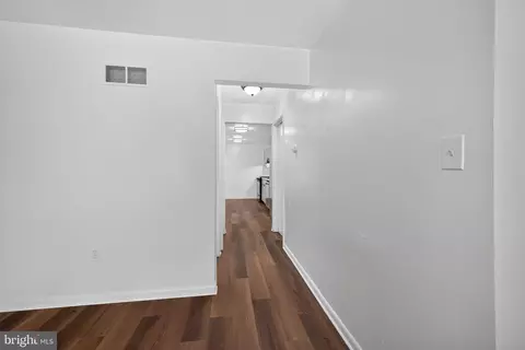 Entry Way - 504 E 3rd St, Wilmington, DE 19801 photo 1 of 5