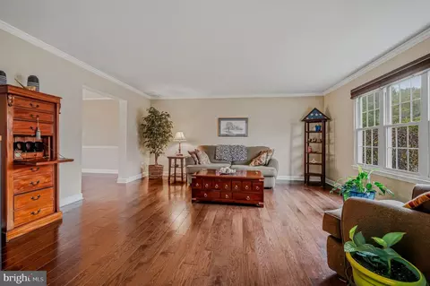 Living - 20 Stearrett Dr, Newark, DE 19702 photo 1 of 2