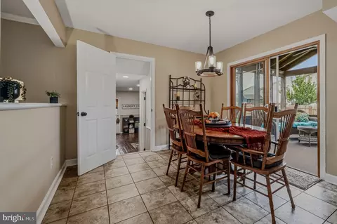 Dining - 20 Stearrett Dr, Newark, DE 19702 photo 1 of 3