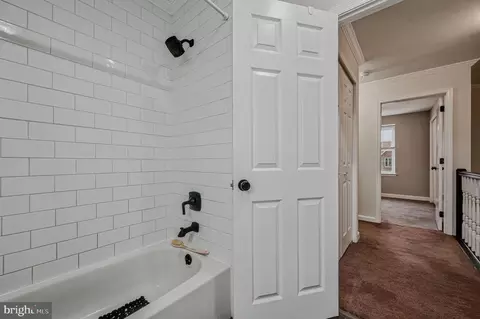 Entry Way - 20 Stearrett Dr, Newark, DE 19702 photo 8 of 8