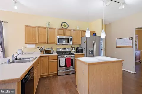 Kitchen - 404 Hampton Ct N, Middletown, DE 19709 photo 2 of 3