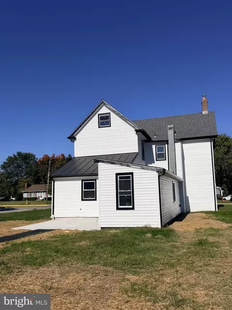 Exterior - 412 Main St, Townsend, DE 19734 photo 1 of 2