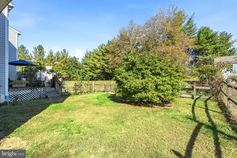 Exterior - 20 E Minglewood Dr, Middletown, DE 19709 photo 4 of 8