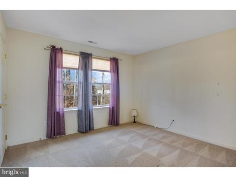 57 Calvarese Dr, Bear, DE 19701 photo 10