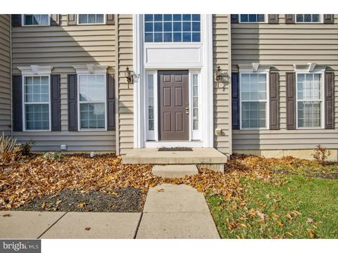 57 Calvarese Dr, Bear, DE 19701 photo 2