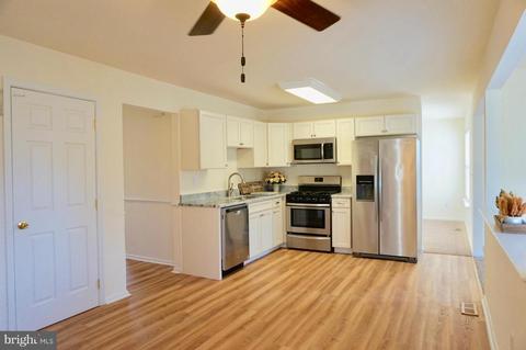 14 Dasher Ave, Bear, DE 19701 photo 3