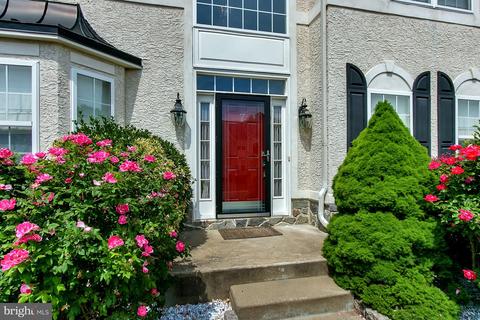 7 Persimmon Dr, Bear, DE 19701 photo 2