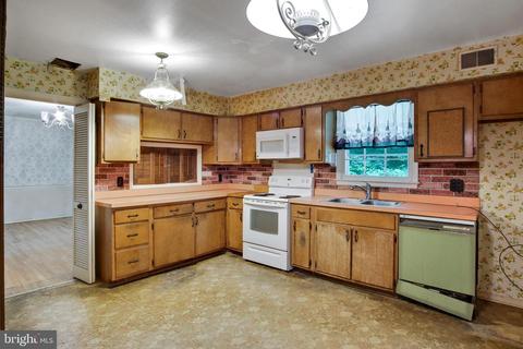 313 Dove Dr, Newark, DE 19713 photo 8
