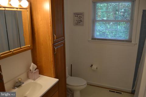 208 E Seneca Dr, Newark, DE 19702 photo 17