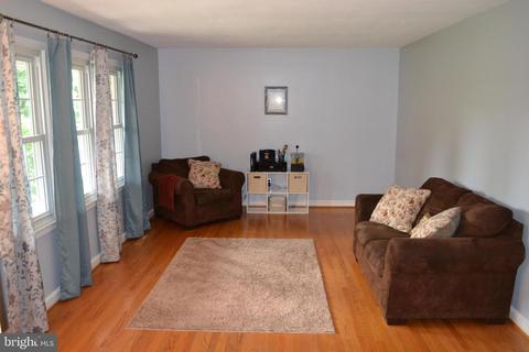208 E Seneca Dr, Newark, DE 19702 photo 5