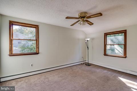 74 W Stephen Dr, Newark, DE 19713 photo 10