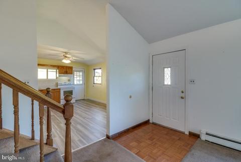 74 W Stephen Dr, Newark, DE 19713 photo 8