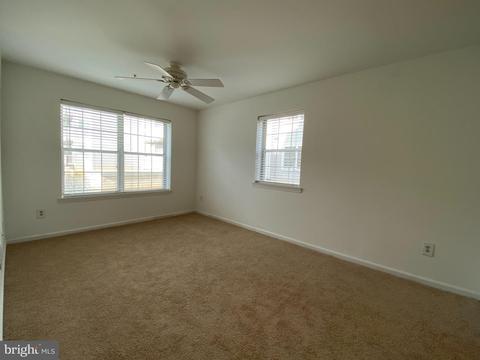 901 Waters Edge Dr, Newark, DE 19702 photo 14