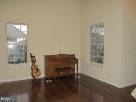 33 Orchid Dr, Bear, DE 19701 photo 2