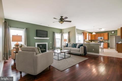 407 Cypress Way, Bear, DE 19701 photo 4