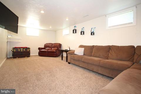 24 Phyllis Dr, Newark, DE 19711 photo 6