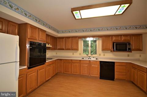 4 Heagy Ct, Bear, DE 19701 photo 9