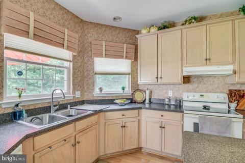 34 Pear Dr, Bear, DE 19701 photo 9