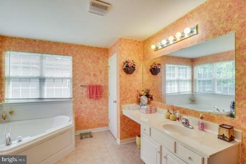 34 Pear Dr, Bear, DE 19701 photo 17