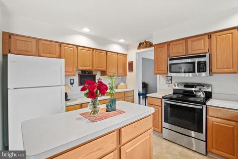 98 Dasher Ave, Bear, DE 19701 photo 9