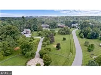 1 Great Barn Ln, Greenville, DE 19807