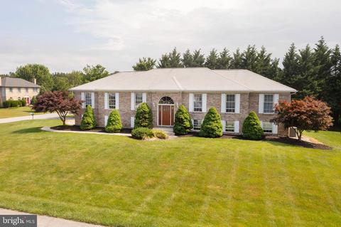 160 Honora Dr, Bear, DE 19701 photo 1