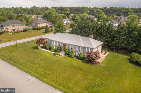 160 Honora Dr, Bear, DE 19701 photo 6