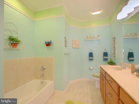 212 October Glory Ave # a, Ocean View, DE 19970 photo 12