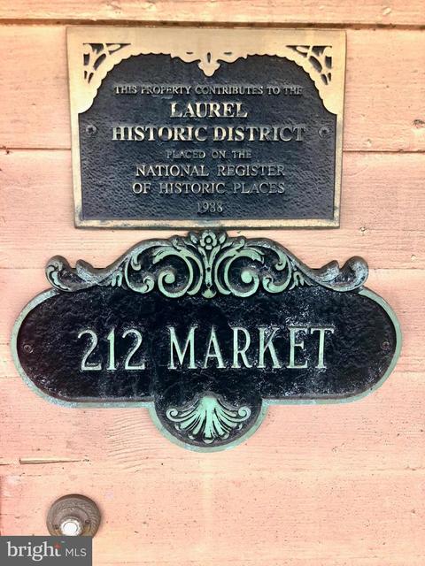 212 E Market St, Laurel, DE 19956 photo 2