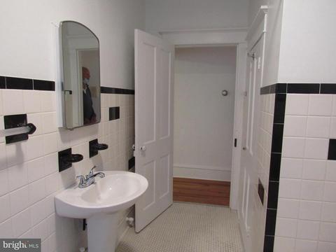 402 Pine St, Laurel, DE 19956 photo 32