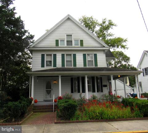 402 Pine St, Laurel, DE 19956 photo 5