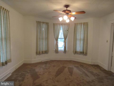 402 Pine St, Laurel, DE 19956 photo 18