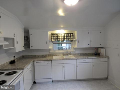 402 Pine St, Laurel, DE 19956 photo 13