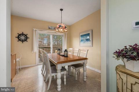 22 Calvert St, Ocean View, DE 19970 photo 9