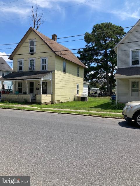 216 W 10th St, Laurel, DE 19956 photo 1