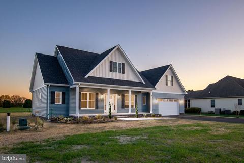 8 Putter Ln, Georgetown, DE 19947