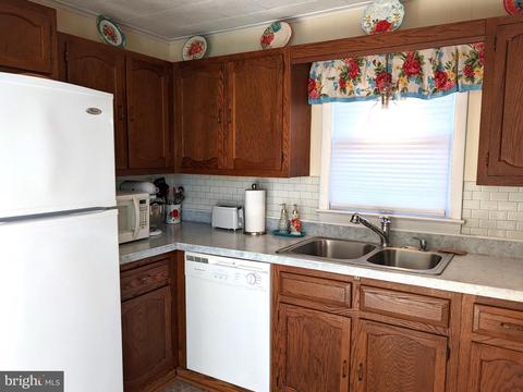 146 Delaware Ave, Laurel, DE 19956 photo 11