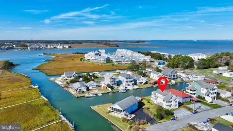 30210 Mariners Ln, Ocean View, DE 19970