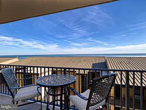 405 S Brandywine House Rd #405, Bethany Beach, DE 19930