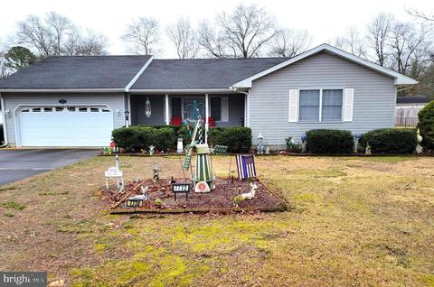 7732 Gay Dr, Seaford, DE 19973