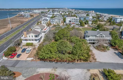 17 Bassett Ave, Rehoboth Beach, DE 19971
