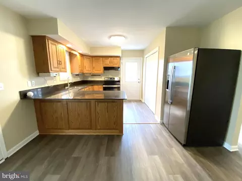 128 Tracy Cir, Laurel, DE 19956 photo 5